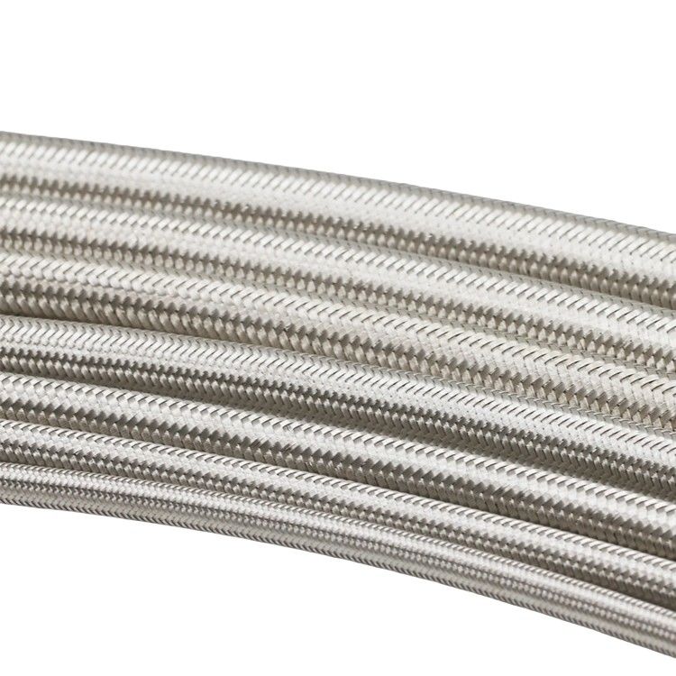 Pipe de tuyau en acier inoxydable flexible tressé tuyau en PTFE tuyau métallique pour tuyau d'huile de carburant