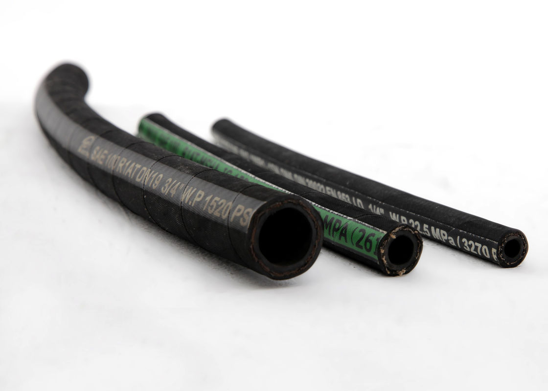 Pipe de caoutchouc tressée par fil d'acier flexible DIN EN853 1SN pour huile hydraulique biodégradable